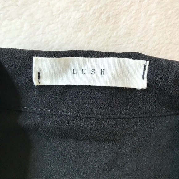 ✨HP✨Lush Black Collared Sleeveless Open Back Dress - Picture 3 of 8